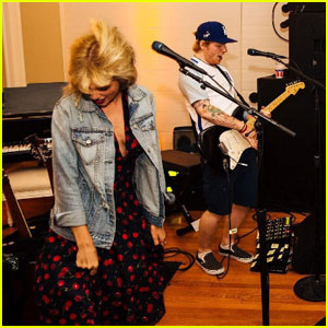 Taylor Swift Covered a Britney Spears Song With Ed Sheeran at Her July 4th Party!