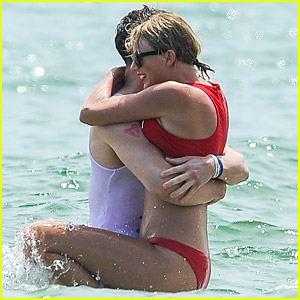 Taylor Swift Flaunts More PDA with Tom Hiddleston at the Beach!