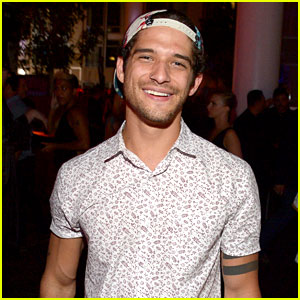 Tyler Posey Releases Apology After Fake Coming Out