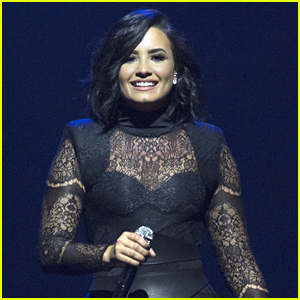 Demi Lovato Apologies Over Zika Virus Joke on Snapchat