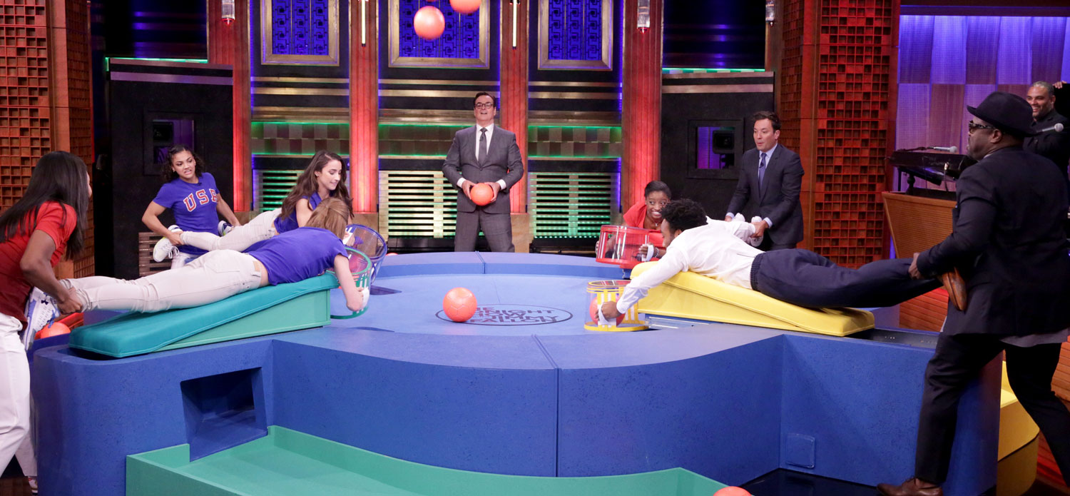 Simone Biles, Aly Raisman & Final Five Play Life-Size Hungry Hungry Hippos Game!