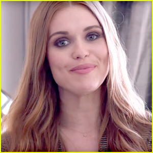 Holland Roden Adds Sparkle To MTV VMAs 2016 Look - See It Now!