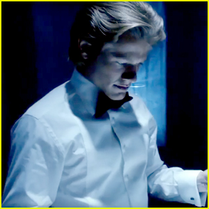 Lucas Till Brings The Action In New 'MacGyver' Trailer - Watch Now!