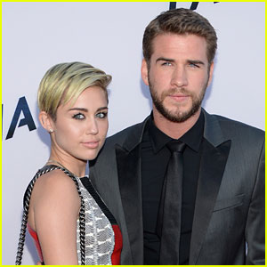 Miley Cyrus & Liam Hemsworth Party with Samantha Hemsworth!