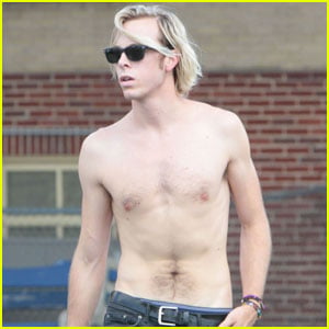 Riker Lynch Goes Shirtless on 'Colossal Youth' Set