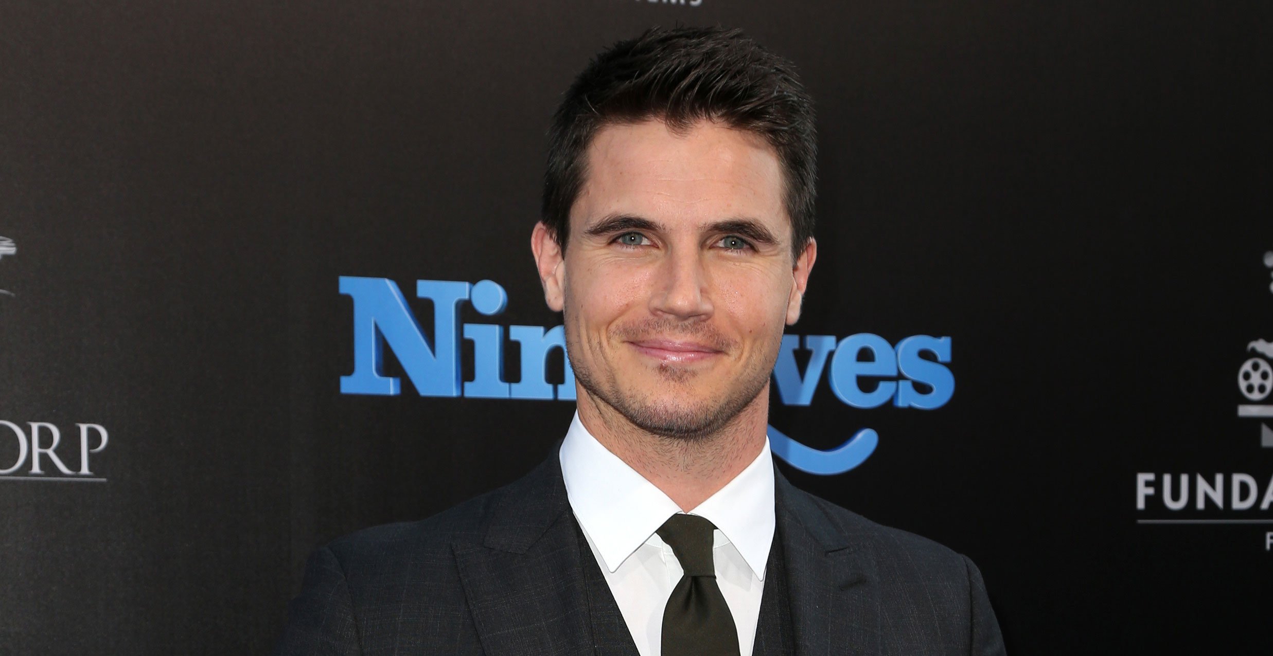 Robbie Amell Premieres ‘Nine Lives’ in Hollywood! | Asia Monet Ray ...