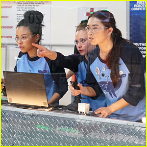 Mariana Gets Stressed Out Over a Robot Competition on 'The Fosters'