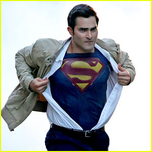 Tyler Hoechlin Rips Off Street Clothes for Superman Action Scene!