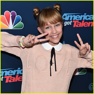 Grace VanderWaal Signs with Columbia Records After Winning 'AGT'!