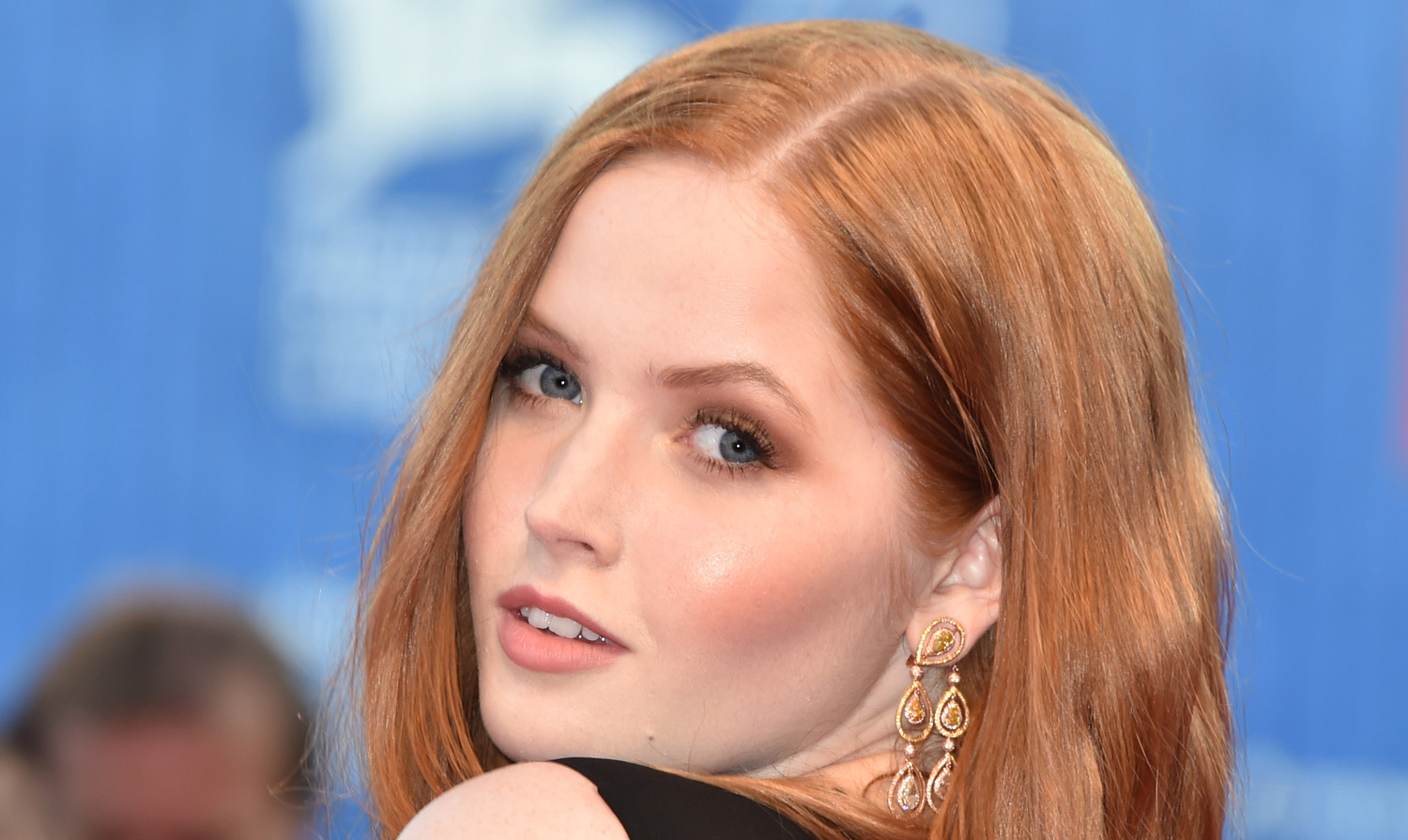 Ellie Bamber Stuns in Tom Ford in Venice!