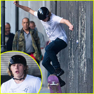 Brooklyn Beckham Has Some Sweet Skateboard Skills!