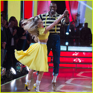 Calvin Johnson & Lindsay Arnold Dance a 'Family Matters' Foxtrot - 'DWTS' Pics!