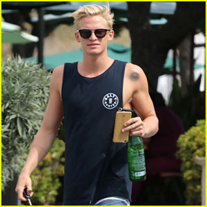 Cody Simpson Shows off Super Ripped Muscles in Malibu!