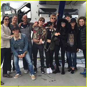 'Descendants 2' Cast Tweets Sea Plane Adventure Co-Piloted By Jedidiah Goodacre