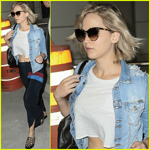 Jennifer Lawrence Heads to Catch a Plane Out of NYC