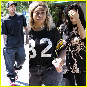 Kylie Jenner, Tyga & Jordyn Woods Enjoy a Fun Day at the Mall!