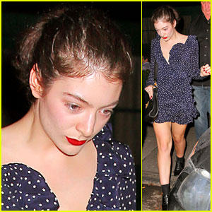 Lorde & Taylor Swift Have Star-Studded Dinner With Besties