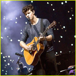 Shawn Mendes Gives Fans 'Illuminate' World Tour Preview in NYC (Set List)