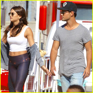 Taylor Lautner Seen Out with Model Kyra Santoro!