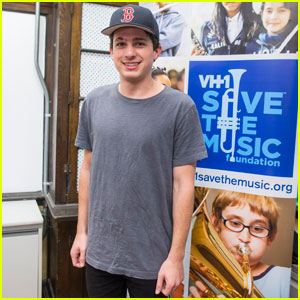 Charlie Puth Visits Students at School in Boston!