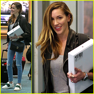 Katie Cassidy Returns To Vancouver For 'Arrow' Filming
