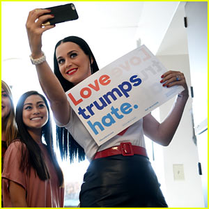 Katy Perry Went Back to College to Campaign for Hillary Clinton!