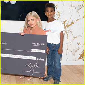 Kylie Jenner Warns Fans About Fake Kylie Cosmetics Sellers Online