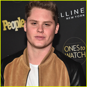'Real O'Neal's' Actor Matt Shively Was Sarah Hyland's Roommate!