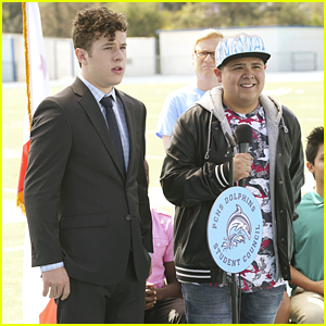 Luke & Manny Are Up Against Each Other For Student Council Positions on 'Modern Family' Tonight