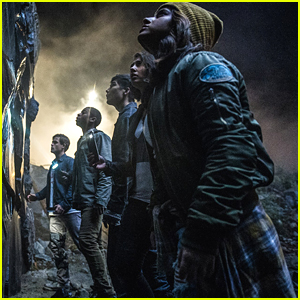 'Power Rangers' Movie Gets New Still Plus Five New Posters Before NYCC Panel