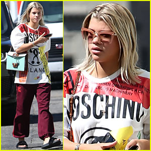 Sofia Richie Spends Some Time With Her Cute New Puppy