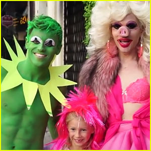 Watch Tom Daley Turn Into Kermit the Frog for His Halloween Costume!