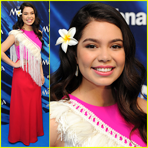 Moana's Auli'i Cravalho is Pretty in Pink for the London Premiere!