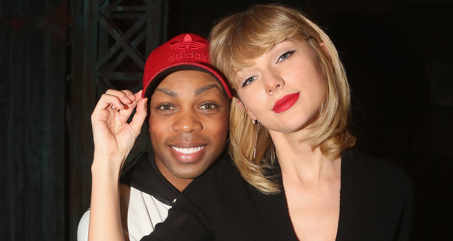 VIDEO: Taylor Swift & Todrick Hall Sing ‘Little Mermaid’ During Thanksgiving Celebration