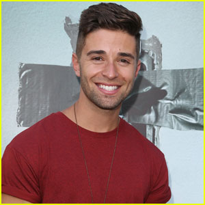 VIDEO: Jake Miller Reveals His Worst Kiss Ever!