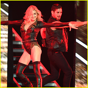 'Dancing With the Stars' Tour Heats Up Hollywood, Florida!