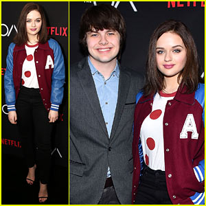 VIDEO: Joey King Was Zach Braff's 'Little Muse' in New Comedy 'Going in Style'