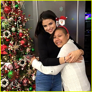 Selena Gomez Visits Children's Hospital to Cheer Up Kids on Christmas Eve!