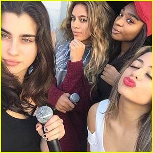Fifth Harmony Gear Up For People's Choice Awards Performance in New Selfie