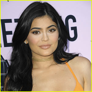 Kylie Jenner Stops Working For Her App After Story Without Her Approval Was Posted