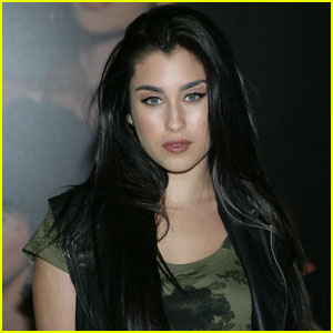VIDEO: Lauren Jauregui Joins Marian Hill On Stage For 'Back To Me' Live Performance!