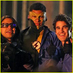 Darren Criss Seen on Set for 'The Flash/Supergirl' Crossover Musical!
