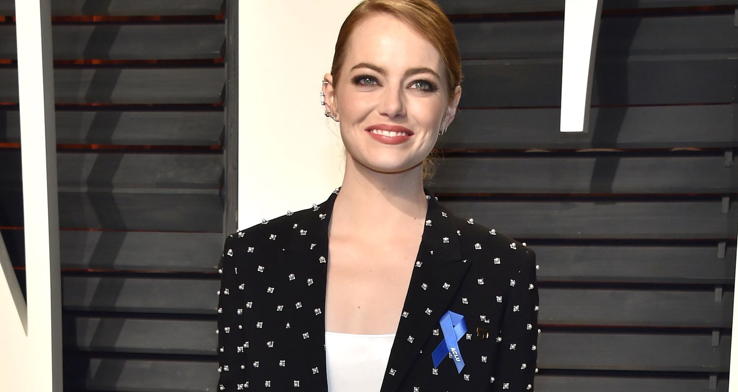 Emma Stone’s Blue Ribbon Was a Seriously Important Message to the World