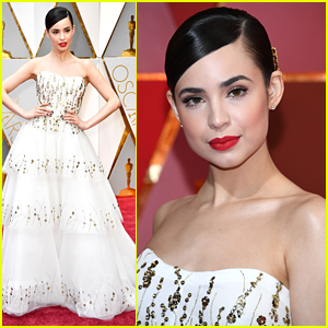 Sofia Carson Goes For the Glam Effect at Oscars 2017