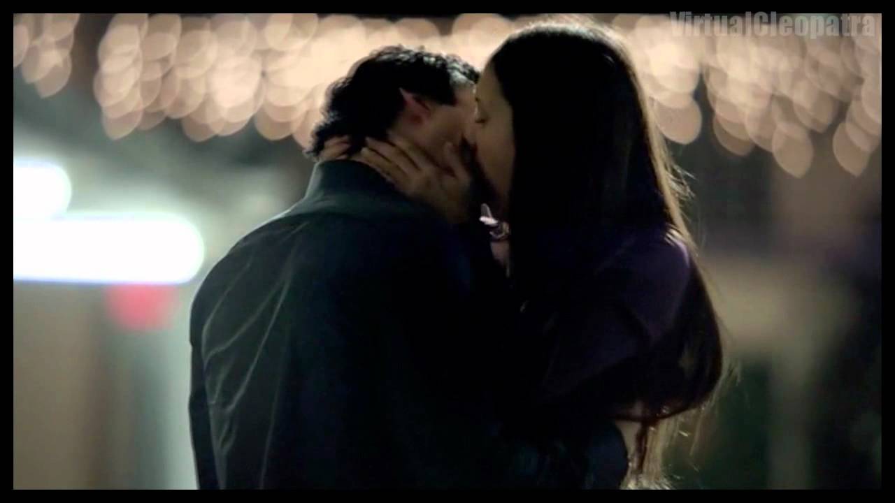 The Truth About Damon And Elena's First Kiss On 'Vampire Diaries