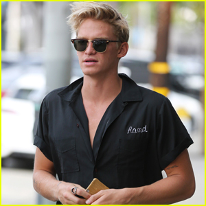 Cody Simpson Goes Shirtless in New Video!