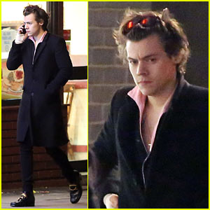 Harry Styles Sports Bandaged Hand After Teasing New Project