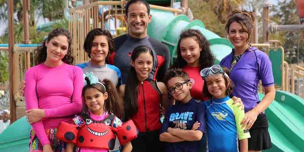 Stuck In The Middle’s Kayla Maisonet Gets Surprise Graduation On Set!