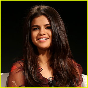 Selena Gomez Wants To Trademark Her Name