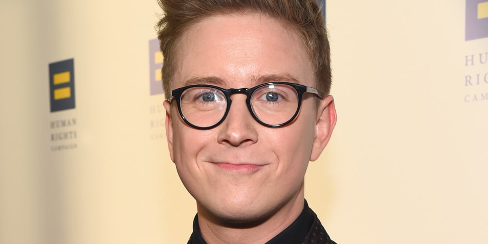 Tyler Oakley Suits Up Sharp For ‘Inspiring’ Human Rights Celebration Dinner